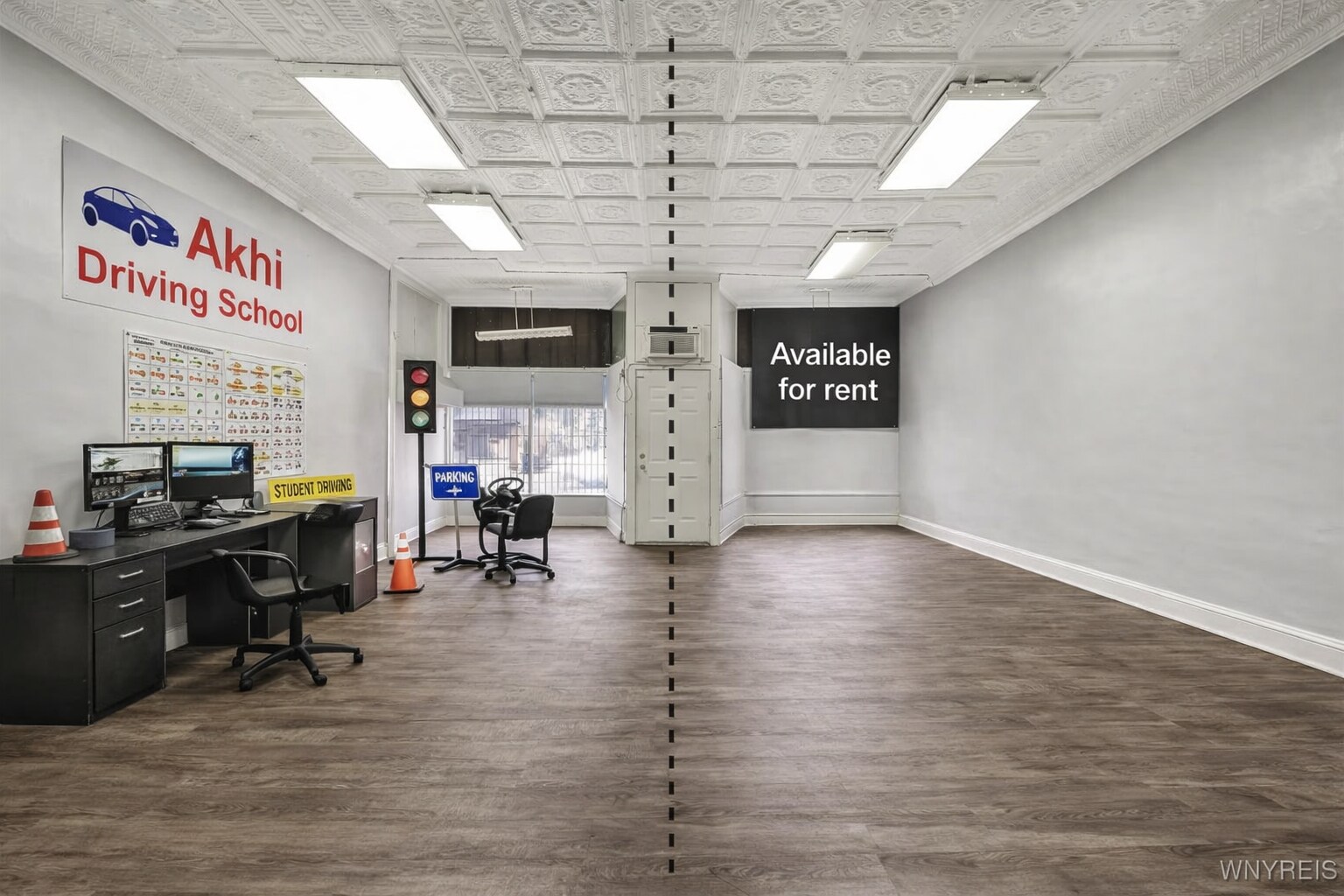 1377 E Delavan Ave, Buffalo, NY à louer Photo principale– Image 1 sur 4