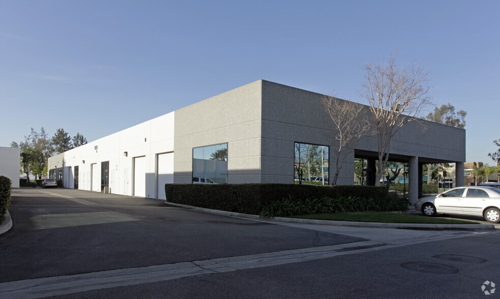 10600 N Trademark Pky, Rancho Cucamonga, CA à louer - Photo de l’immeuble – Image 2 sur 8