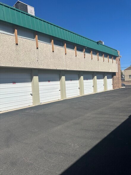 228 Auburn Dr, Colorado Springs, CO à louer - Photo de l’immeuble – Image 2 sur 6