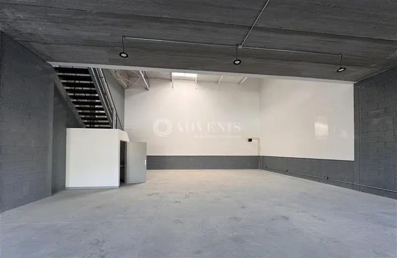 Bureau dans Vaux-le-Pénil à louer - Photo intérieure – Image 3 sur 7