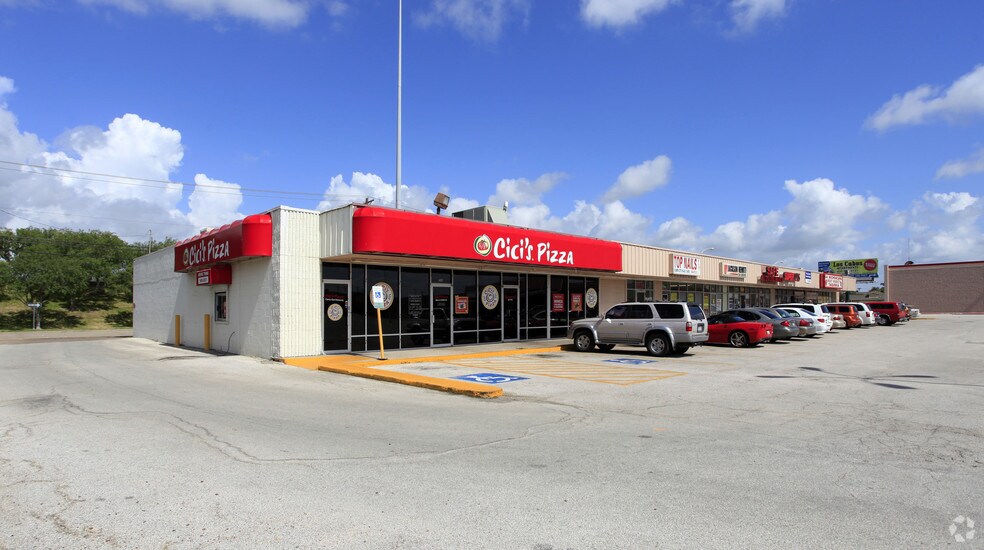 3500 Palmer Hwy, Texas City, TX à louer - Photo principale – Image 1 sur 6