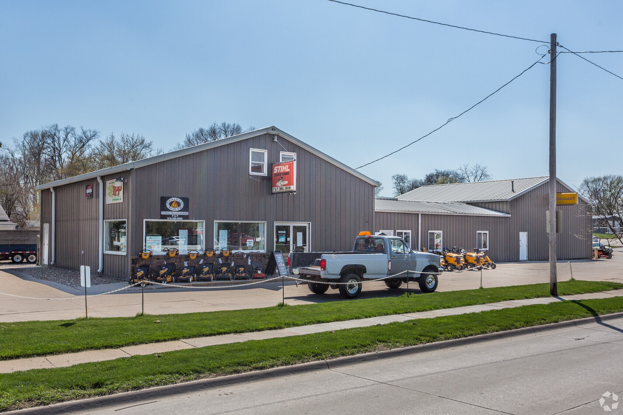 2715 E University Ave, Des Moines, IA à vendre Photo principale– Image 1 sur 4