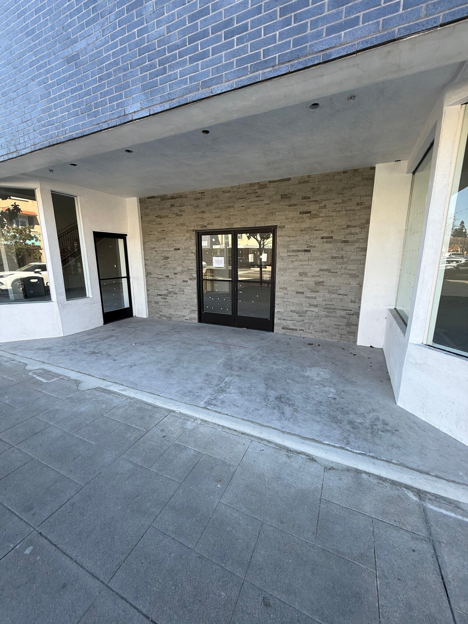 101 Main St, El Cajon, CA à louer Photo de l’immeuble– Image 1 sur 18