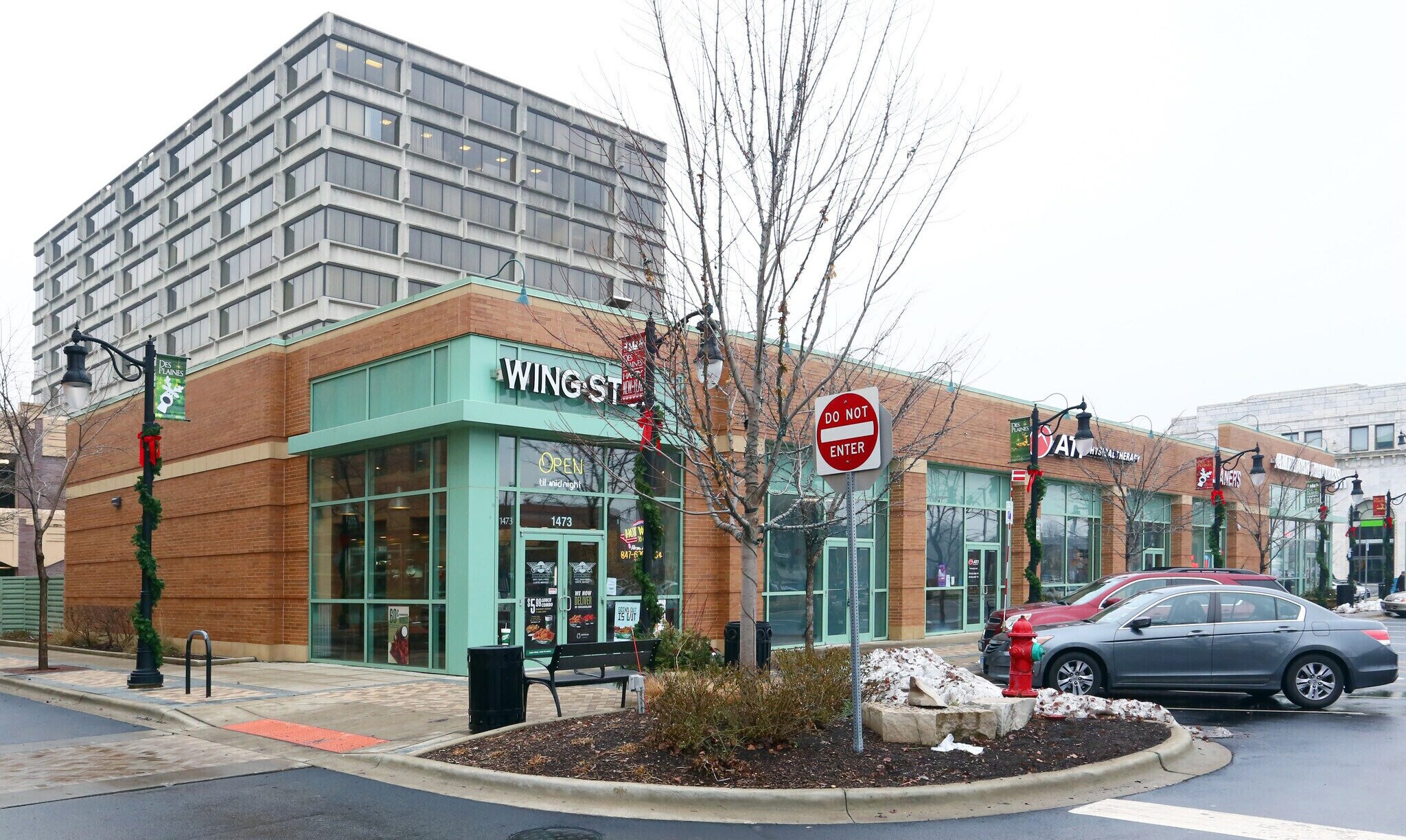 1525-1535 Ellinwood Ave, Des Plaines, IL à louer Photo de l’immeuble– Image 1 sur 5
