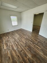 308 Evergreen Rd, Louisville, KY à louer Photo intérieure– Image 2 sur 4
