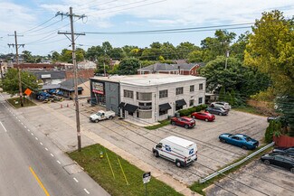 Plus de détails pour 3618 Lexington Rd, Louisville, KY - Bureau à vendre