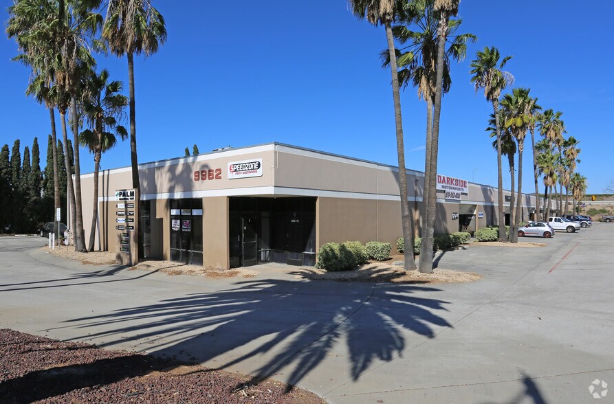 9962 Prospect Ave, Santee, CA à louer - Photo de l’immeuble – Image 2 sur 7
