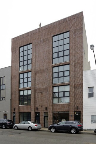 Plus de détails pour 1847 W Grand Ave, Chicago, IL - Local commercial à vendre