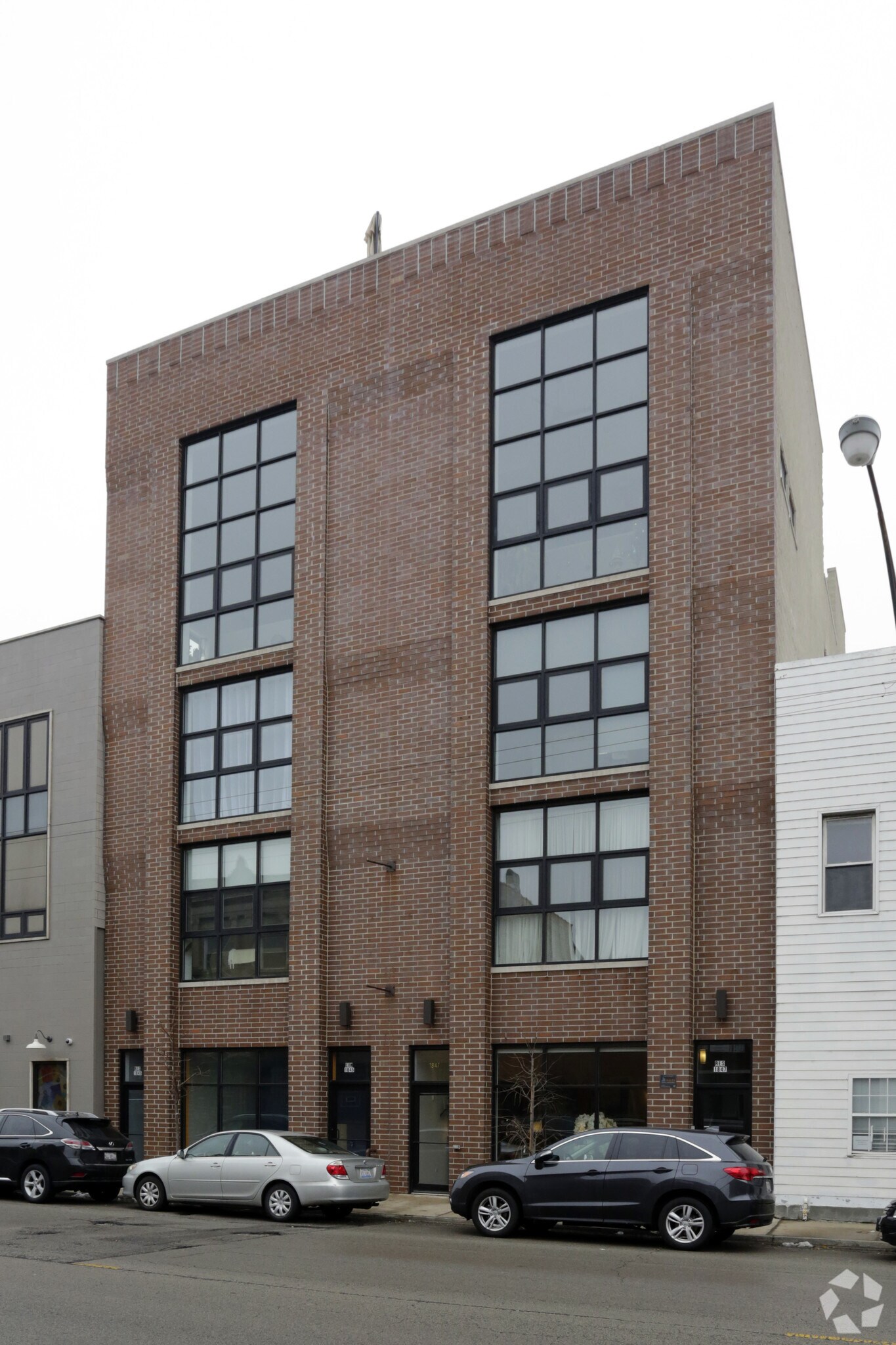 1847 W Grand Ave, Chicago, IL à vendre Photo principale– Image 1 sur 4