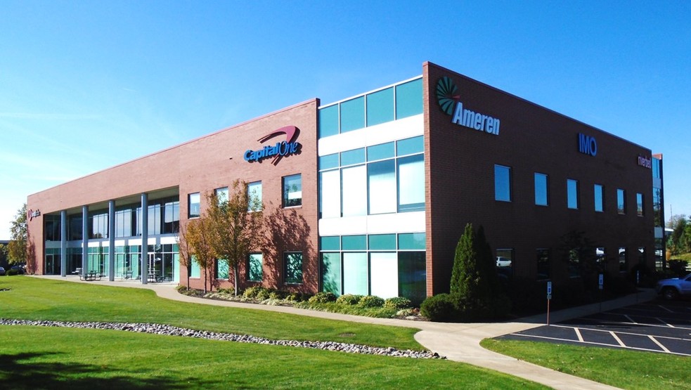 2100 S Oak St, Champaign, IL à louer - Photo de l’immeuble – Image 1 sur 5