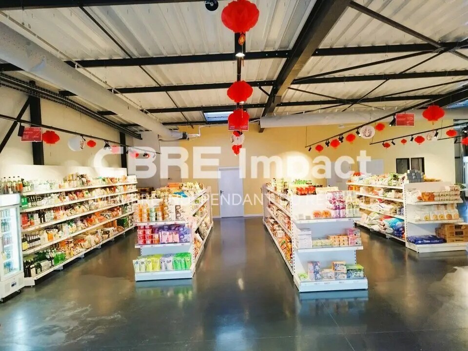 Local commercial dans Quetigny à louer Photo intérieure– Image 1 sur 6