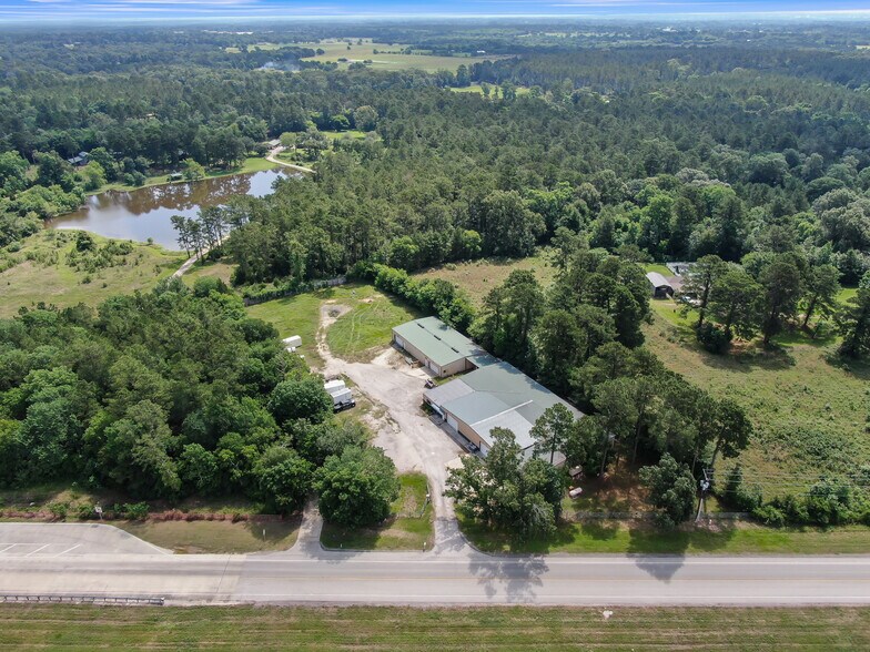 2745 Interstate 45 S, New Waverly, TX à vendre - Photo de l’immeuble – Image 2 sur 58