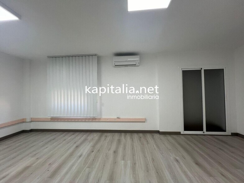 Local commercial dans Ontinyent, Valencia à vendre - Photo de l’immeuble – Image 2 sur 8
