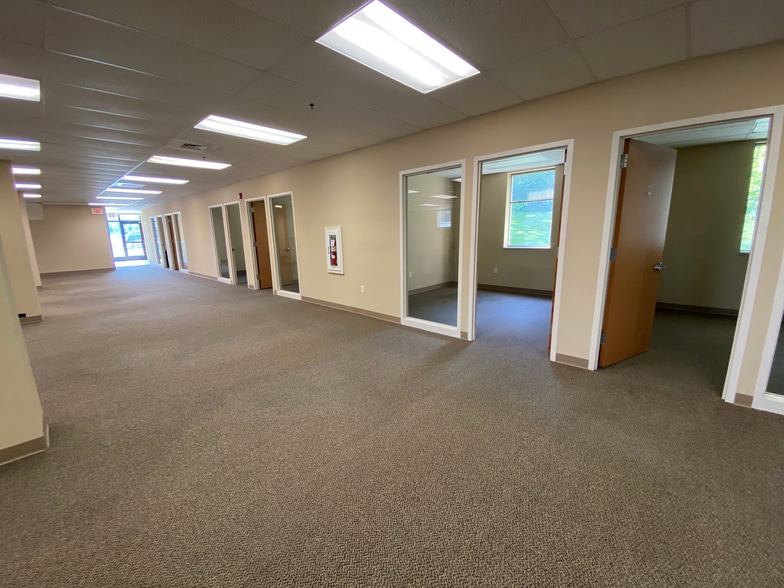 35 Sproul Rd, Malvern, PA à louer - Photo intérieure – Image 2 sur 8