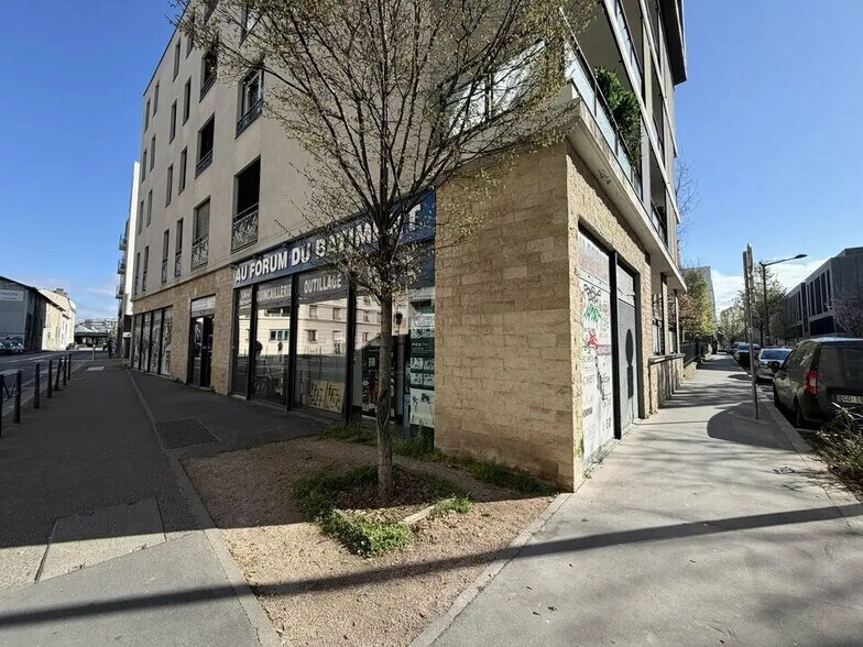 Local commercial dans Lyon à louer - Photo de l’immeuble – Image 3 sur 5