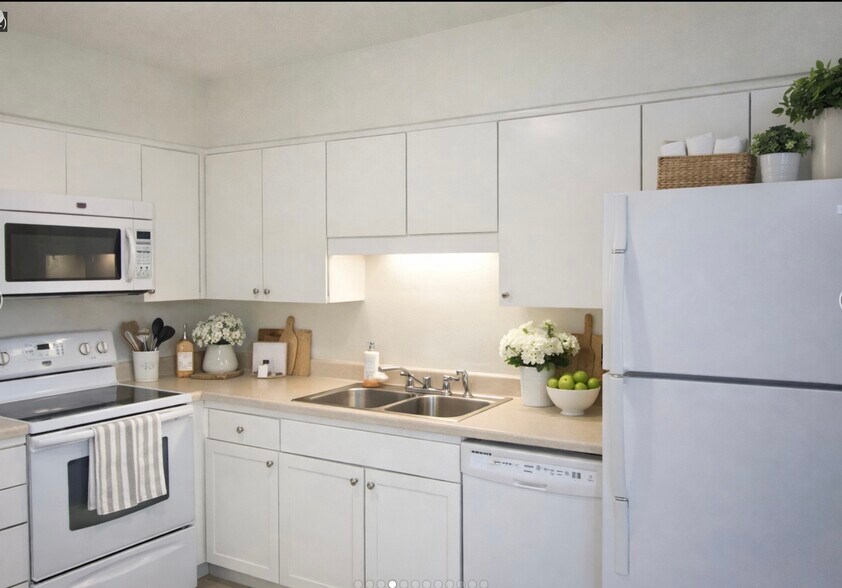 2300 Nacogdoches Rd, San Antonio, TX à vendre - Photo intérieure – Image 2 sur 3