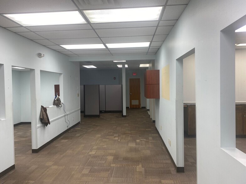 3409 Genesee St, Buffalo, NY à vendre - Photo de l’immeuble – Image 3 sur 8