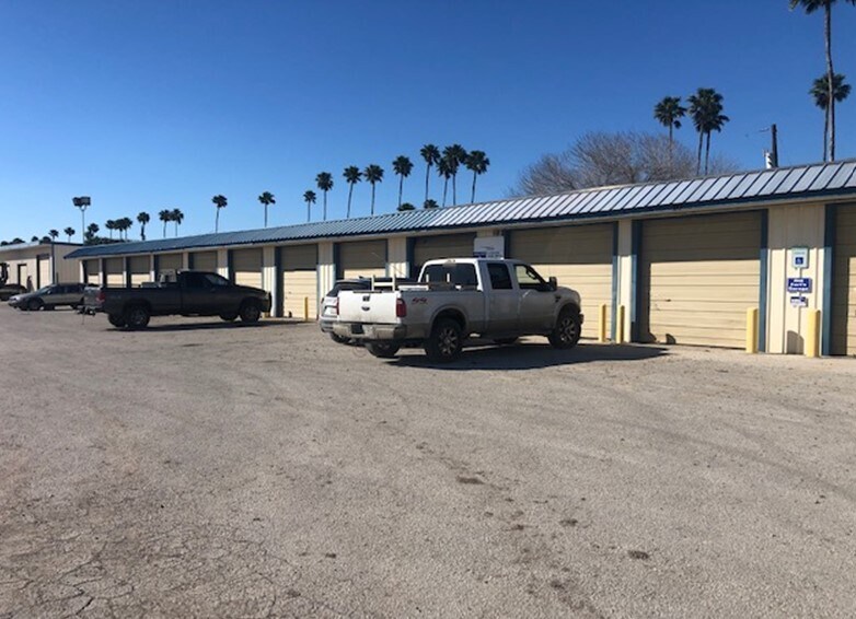 1920 N Loop 499, Harlingen, TX à louer - Photo de l’immeuble – Image 1 sur 8
