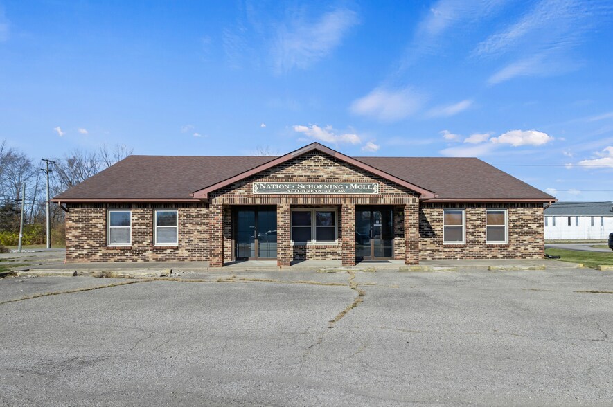 721 E Broadway St, Fortville, IN à vendre - Photo de l’immeuble – Image 1 sur 10