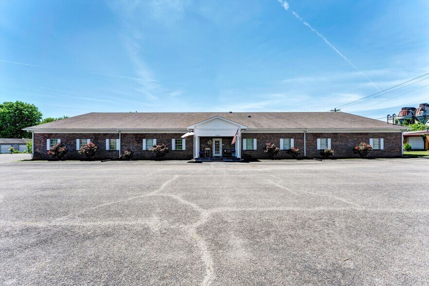 1303 Frye St, Athens, TN à vendre - Photo de l’immeuble – Image 1 sur 15