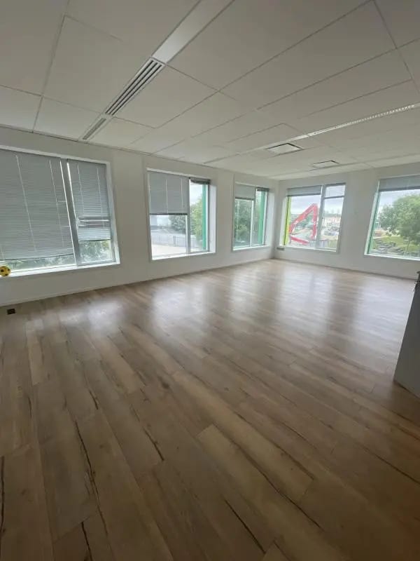 Plus de détails pour Bureau à louer