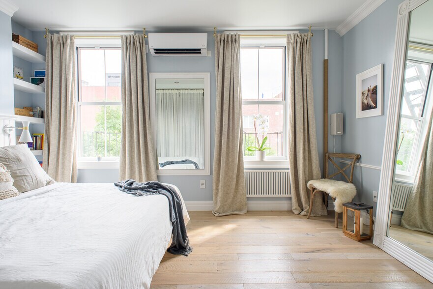 Bond Townhouse portefeuille de 2 biens à vendre sur LoopNet.fr - Photo de l’immeuble – Image 3 sur 18