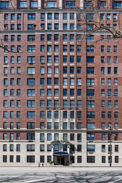 101 Central Park W, New York, NY à vendre - Photo de l’immeuble – Image 2 sur 6