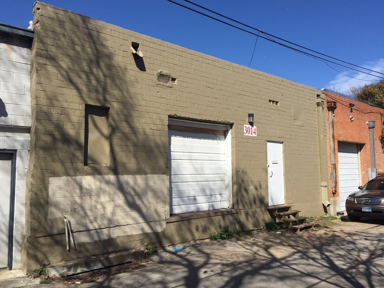 3014 Commerce St, Dallas, TX à louer - Photo de l’immeuble – Image 3 sur 7