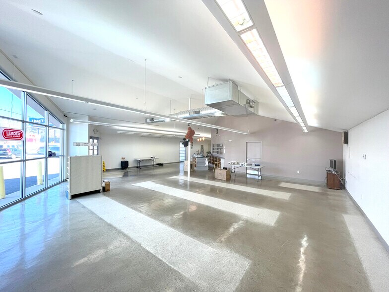 6336 Leetsdale Dr, Denver, CO à vendre - Photo de l’immeuble – Image 2 sur 8