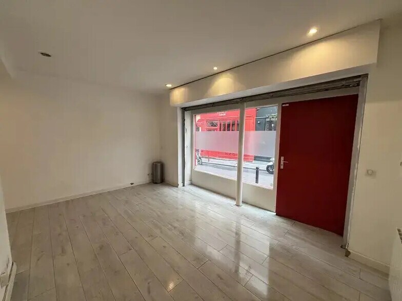 4 Rue Sainte-Marthe, Paris à vendre - Photo de l’immeuble – Image 3 sur 9