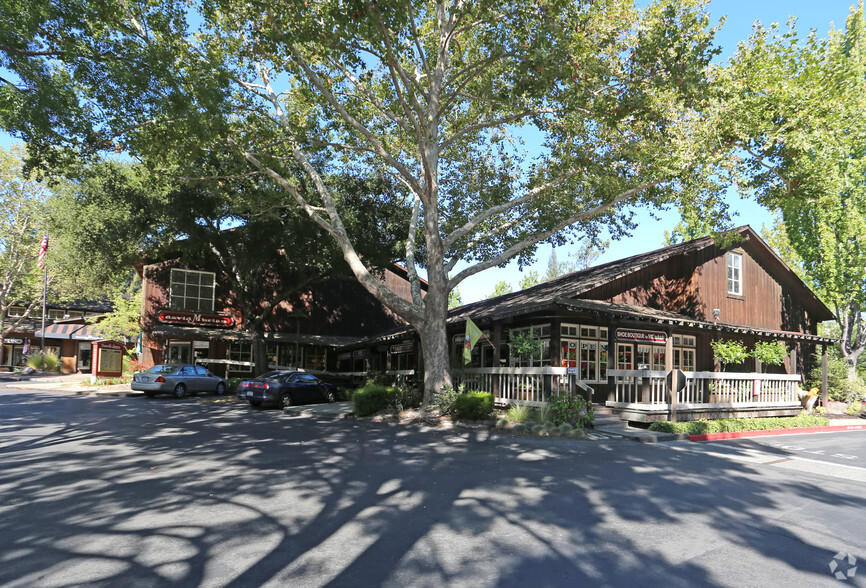600-818 Sycamore Valley Rd W, Danville, CA à louer - Photo de l’immeuble – Image 3 sur 5