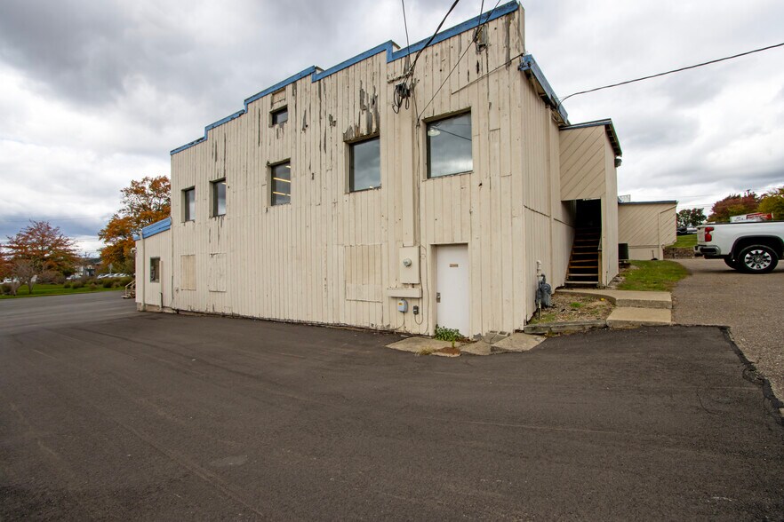 160 S Columbus St, Wooster, OH à louer - Photo de l’immeuble – Image 3 sur 39