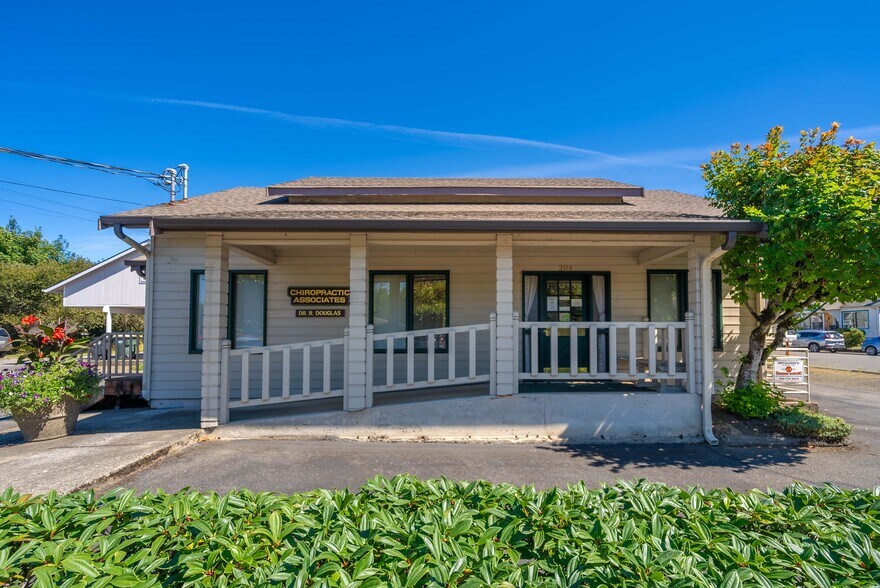 204 Erie St SE, Tumwater, WA à vendre - Photo principale – Image 1 sur 12
