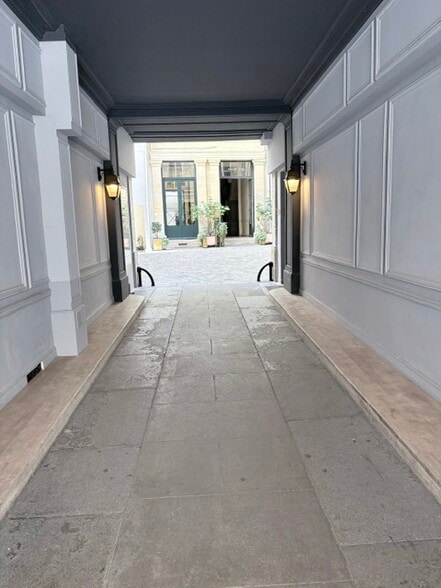 60 Rue De Richelieu, Paris à louer - Photo de l’immeuble – Image 1 sur 1