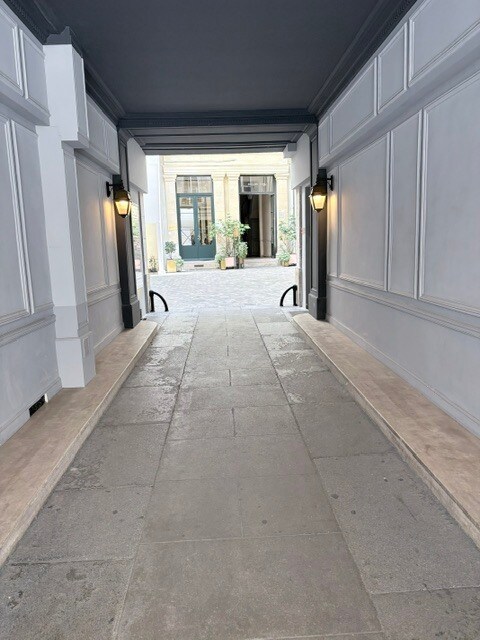 60 Rue De Richelieu, Paris à louer Photo de l’immeuble– Image 1 sur 2