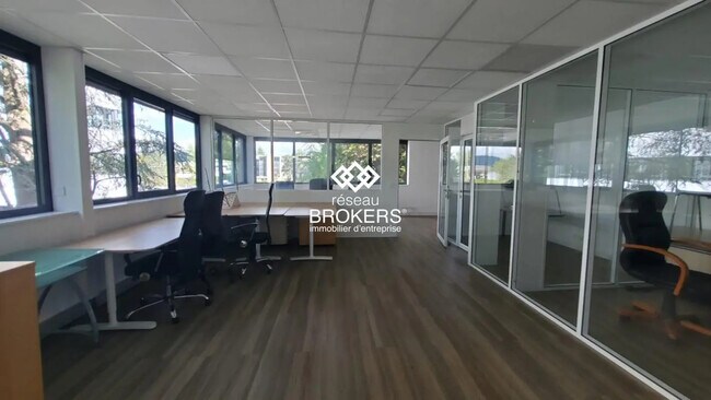 Plus de détails pour Bureau à louer