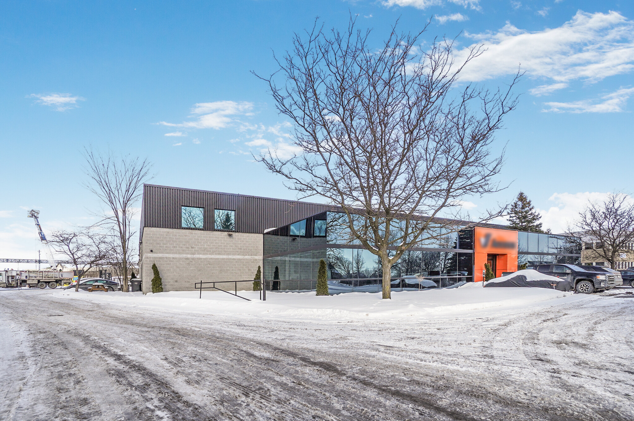2351 Boul Fernand-Lafontaine, Longueuil, QC à vendre Photo de l’immeuble– Image 1 sur 22