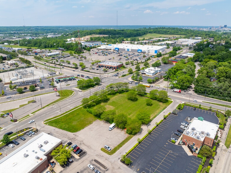 1490 W Dorothy Ln, Dayton, OH à vendre - Aérien – Image 3 sur 14