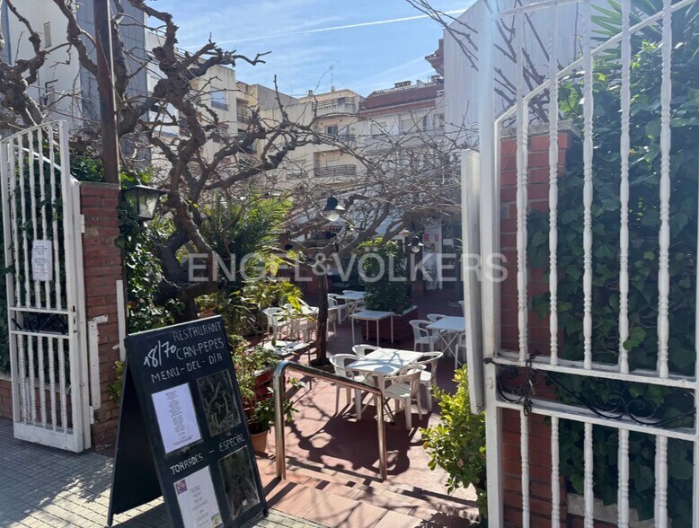 Carrer Narcís Monturiol, 120, Pineda de Mar, Barcelona à vendre - Photo de l’immeuble – Image 3 sur 5