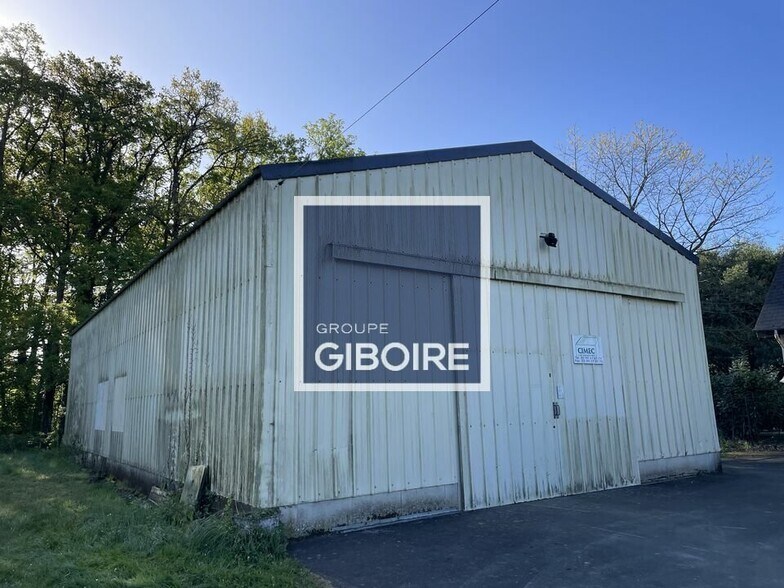 Industriel/Logistique dans Guichen à louer - Photo de l’immeuble – Image 3 sur 8