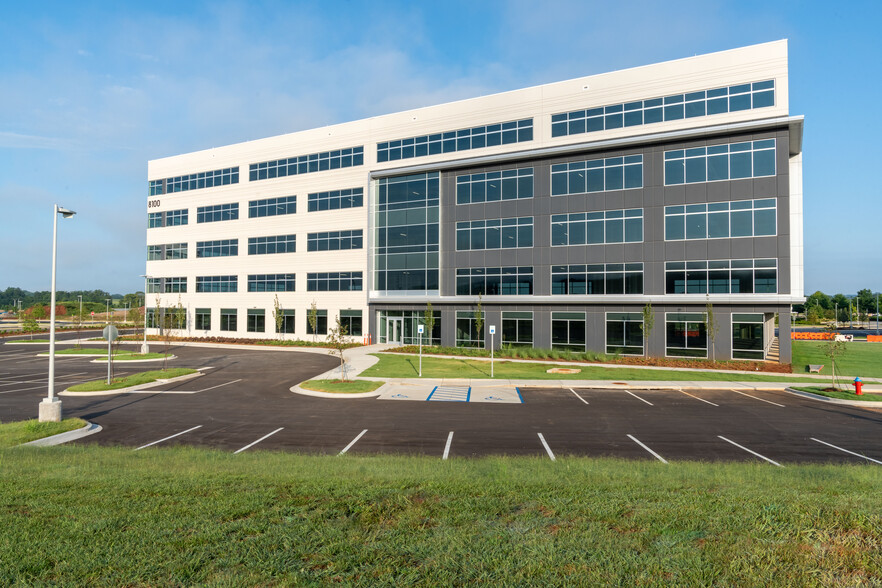 8100 Rideout Rd SW, Huntsville, AL à louer - Photo de l’immeuble – Image 3 sur 4