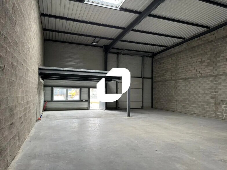 Local d’activités dans Goxwiller à louer - Photo de l’immeuble – Image 3 sur 8