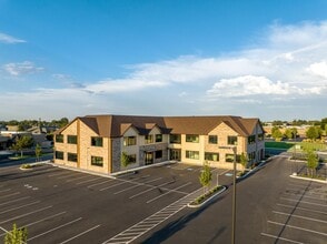30 S Louisiana St, Kennewick, WA à louer Photo de l’immeuble– Image 1 sur 17