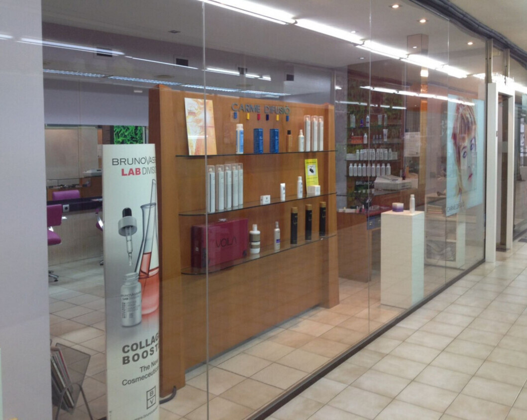 Local commercial dans Vilafranca del Penedès, Barcelona à louer Plan d’étage– Image 1 sur 4