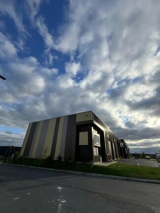 Plus de détails pour Local d'activités à louer