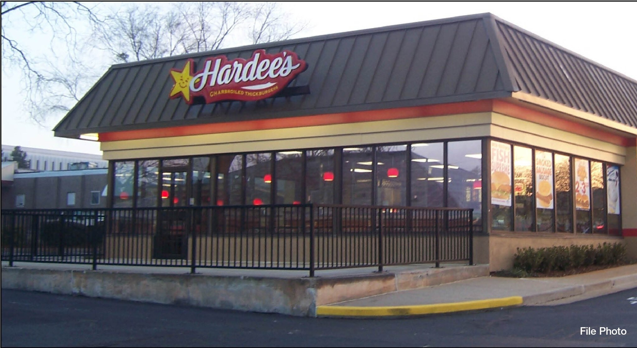 17701 E Highway 24, Independence, MO à vendre Photo principale– Image 1 sur 3