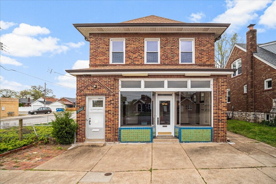 8700 Gravois Rd, Saint Louis, MO à vendre - Photo de l’immeuble – Image 2 sur 45
