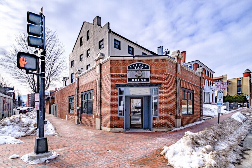 106 High St, Portland, ME à vendre - Photo principale – Image 1 sur 34