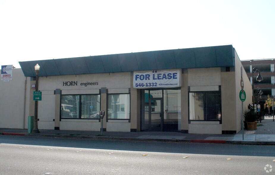 521 Mendocino Ave, Santa Rosa, CA à louer - Photo principale – Image 1 sur 4