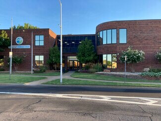 Plus de détails pour 111 SW C Ave, Lawton, OK - Bureau à vendre